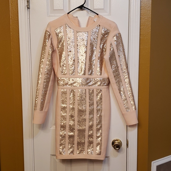 Dress - Picture 1 of 2